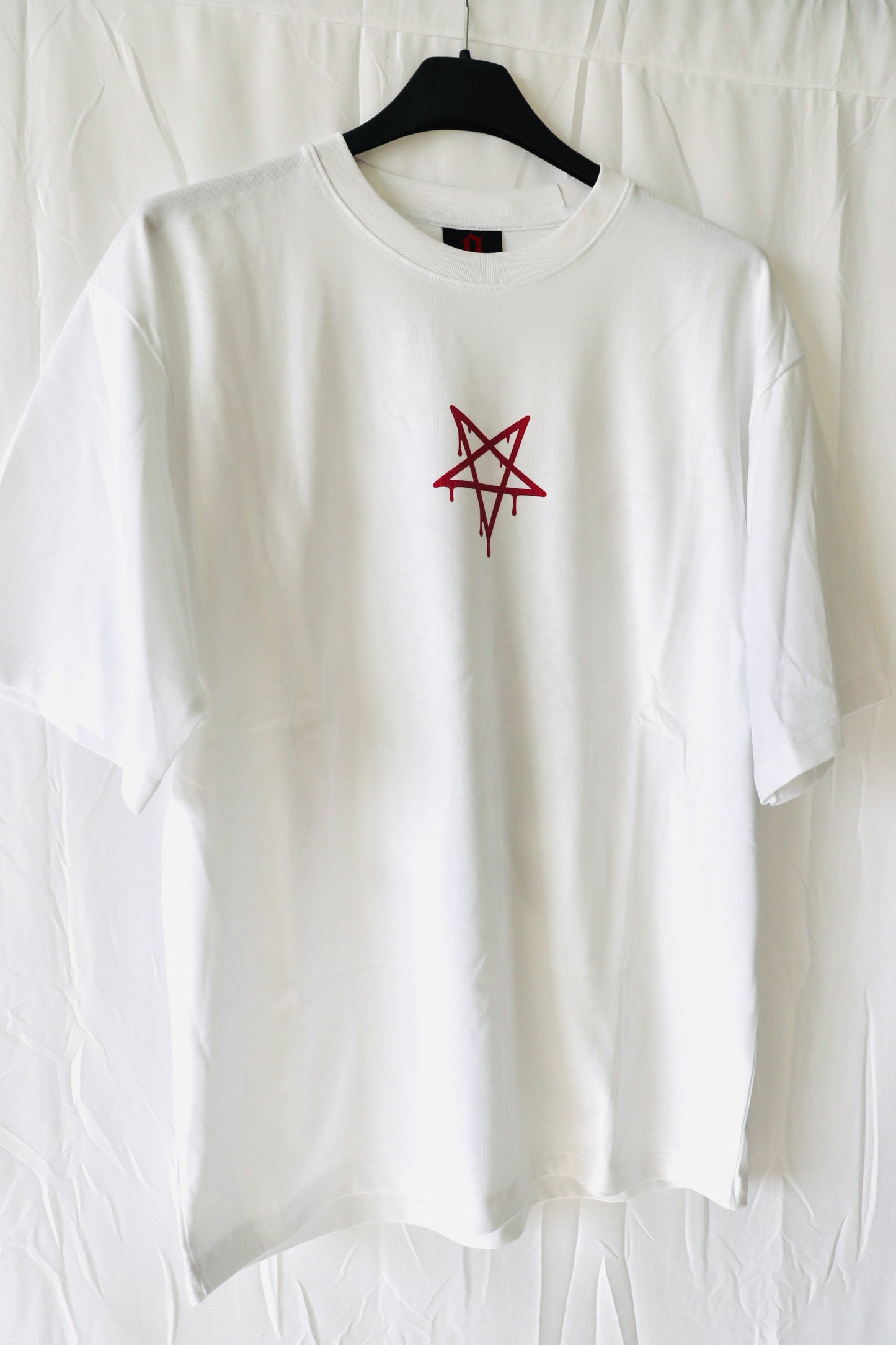 T-shirt oversized "Malignant" white edition Necromanzia Apparel