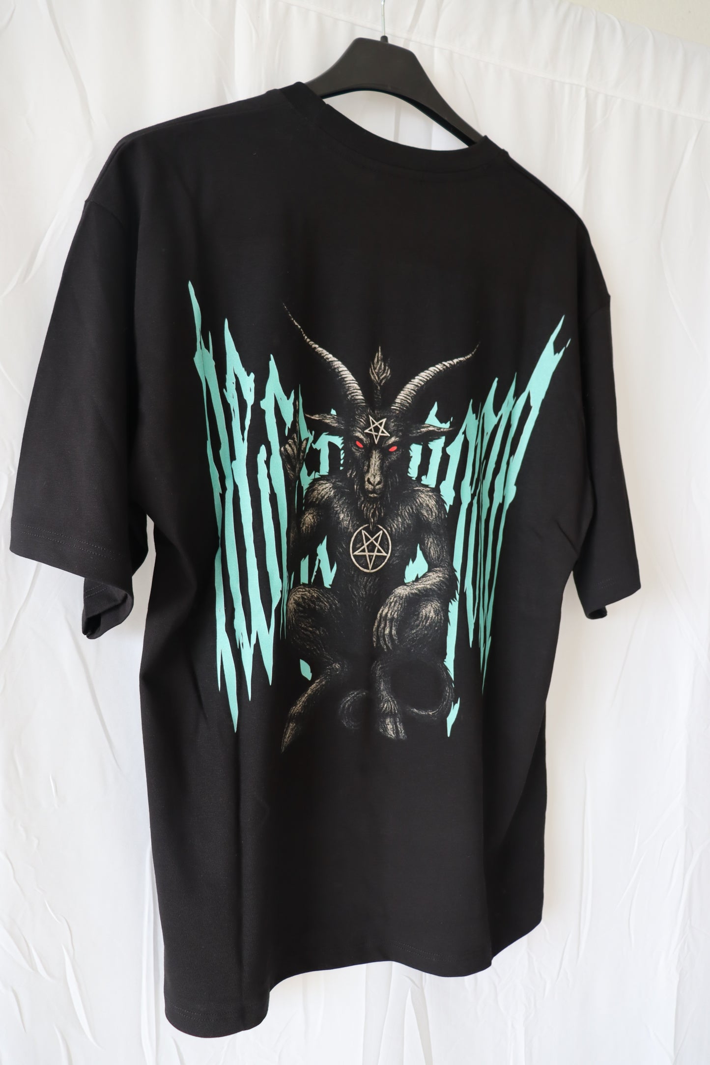 T-shirt oversized "Malignant" black edition Necromanzia Apparel